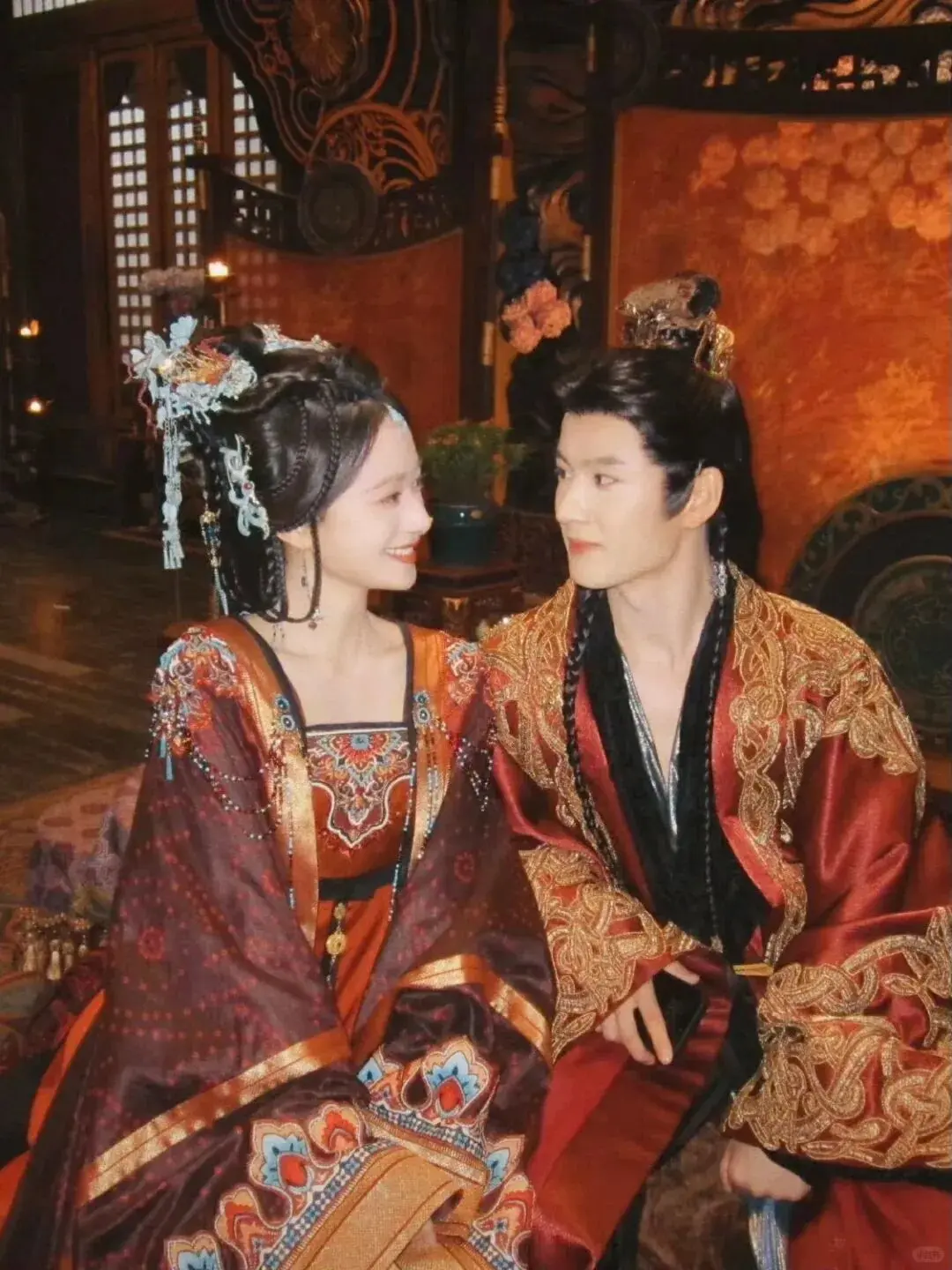 天平配资 《一笑随歌》男二陈鹤一演技翻车，惨遭男三秦天宇碾压！